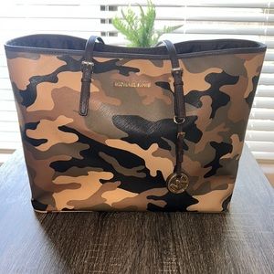 MK camo tote